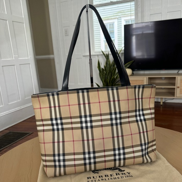 Burberry Haymarket Nova Check Coated Canvas and Leather Medium Tote Bag Shoulder - Picture 3 of 16